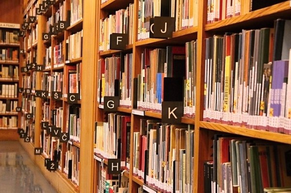biblioteca_libri_600