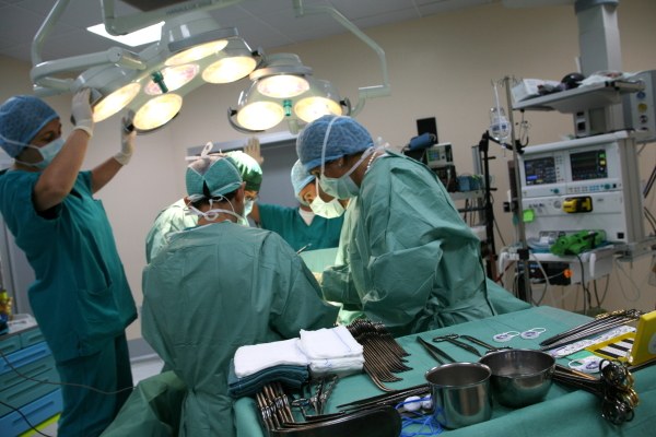 Equipe chirurgica_600x400