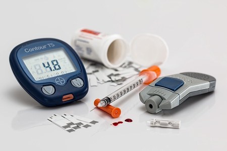 Online "Sistemi di monitoraggio del glucosio"